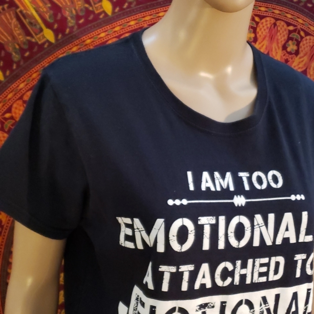 Cute fictional character attachment Tee large - Picture 2 of 4